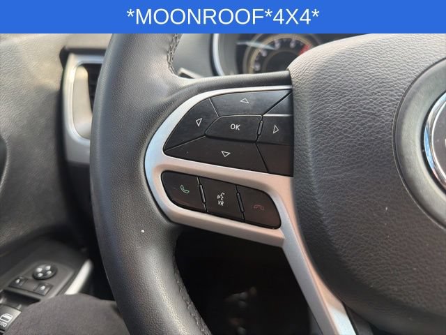 Used 2022 Jeep Cherokee Latitude w/ Sun & Sound Group AWD/4WD image 34