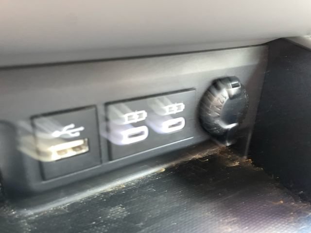 Used 2023 Toyota Highlander XLE FWD image 18