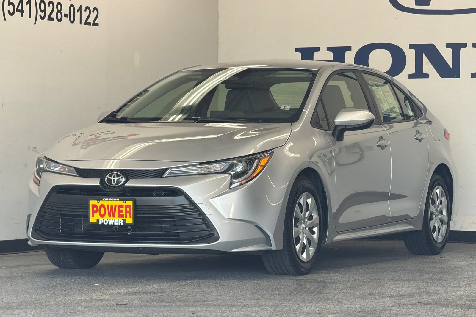 Used 2024 Toyota Corolla LE FWD image 7