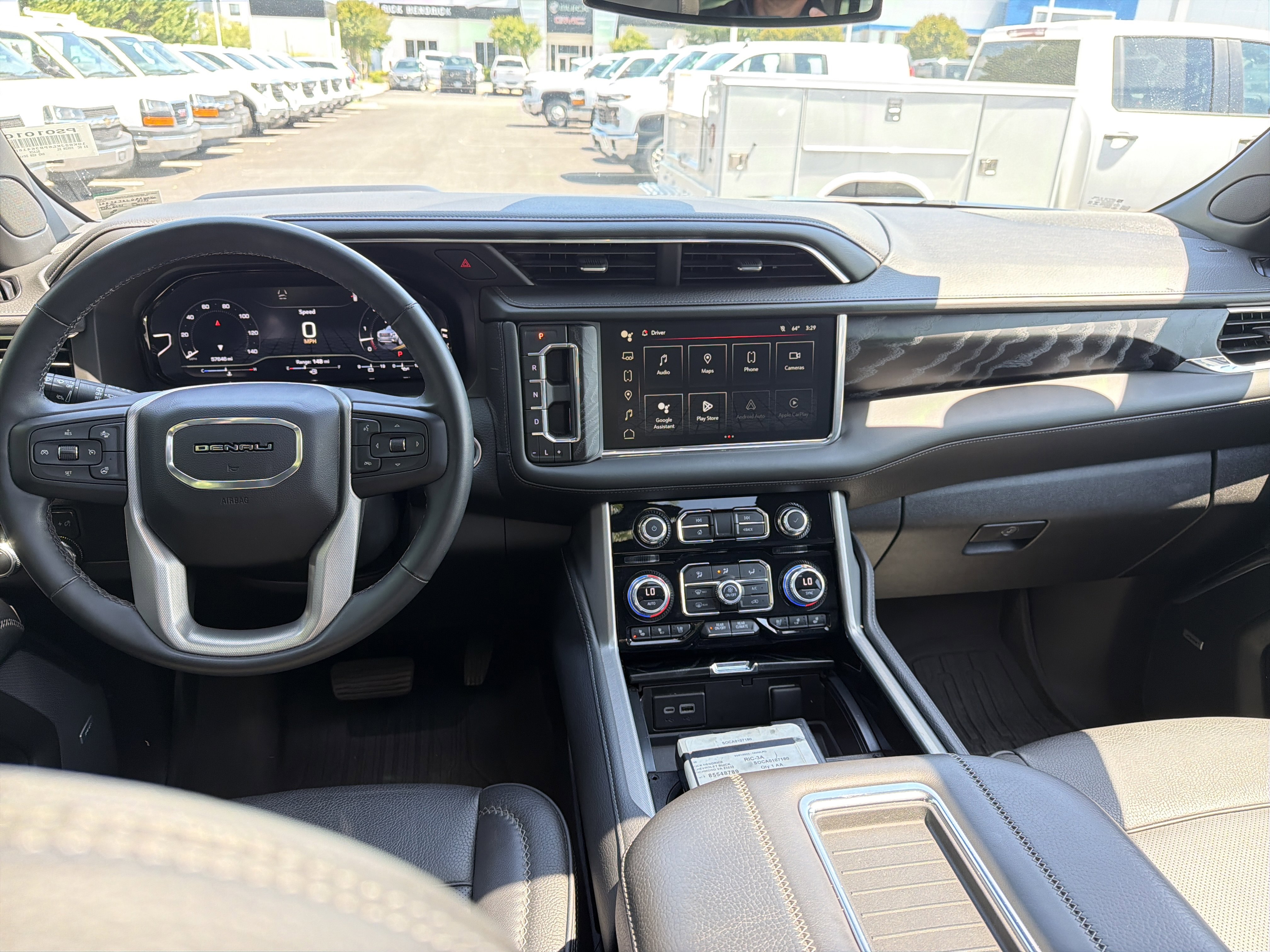 Used 2023 GMC Yukon XL Denali AWD/4WD image 28