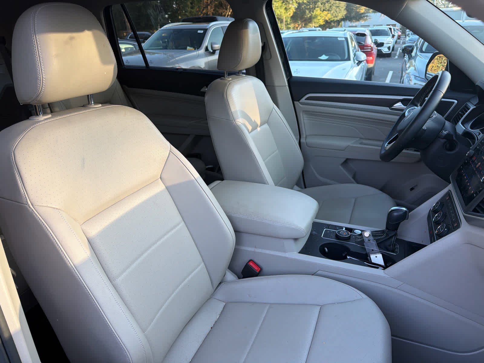 Used 2021 Volkswagen Atlas SE image 18