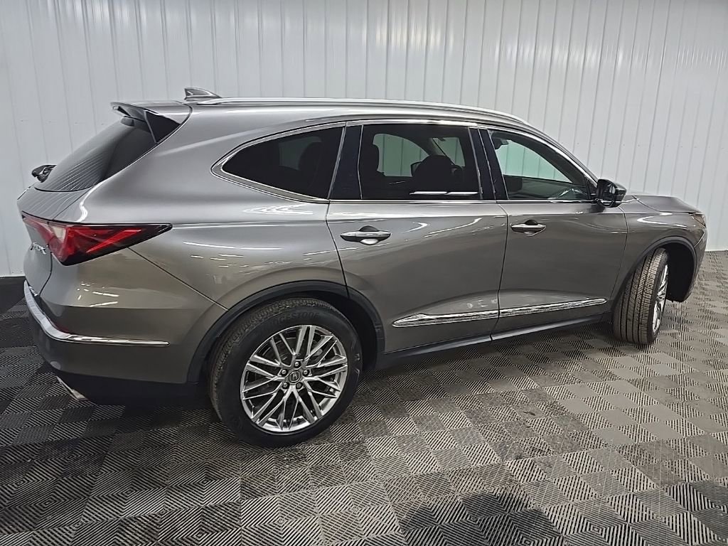 Used 2023 Acura MDX SH-AWD w/ Advance Package image 3