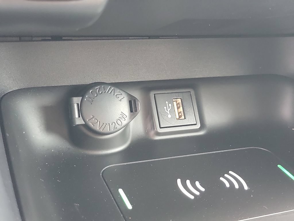 Used 2024 Toyota RAV4 AWD Hybrid image 28
