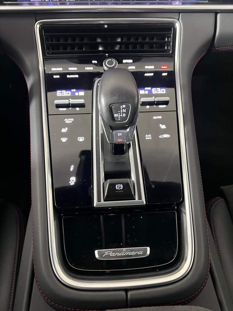 Certified 2022 Porsche Panamera GTS AWD/4WD image 37