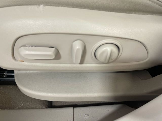 Used 2019 GMC Terrain Denali w/ Advanced Safety Package image 12