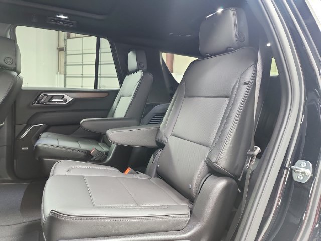 New 2027 GMC Yukon Denali w/ Sun & Power Step Package AWD/4WD image 37
