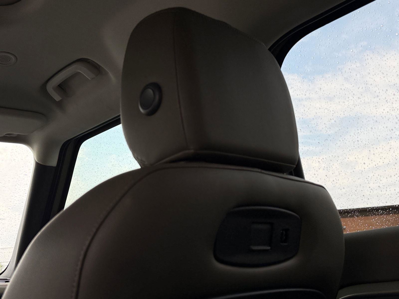 Used 2021 Land Rover Defender 110 S image 52