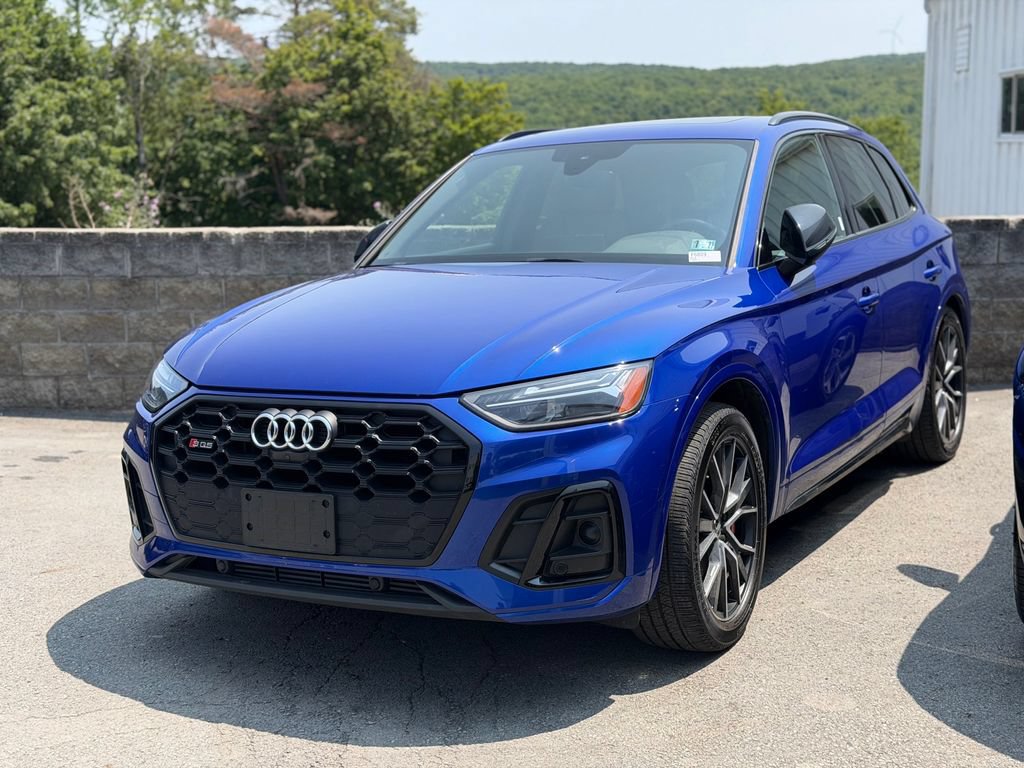 Used 2023 Audi SQ5 Premium Plus w/ Premium Plus Package AWD/4WD image 1