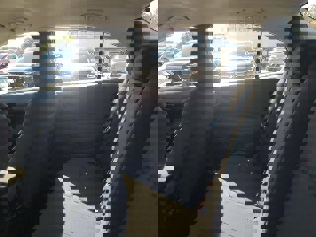 Used 2022 Toyota Corolla LE image 9