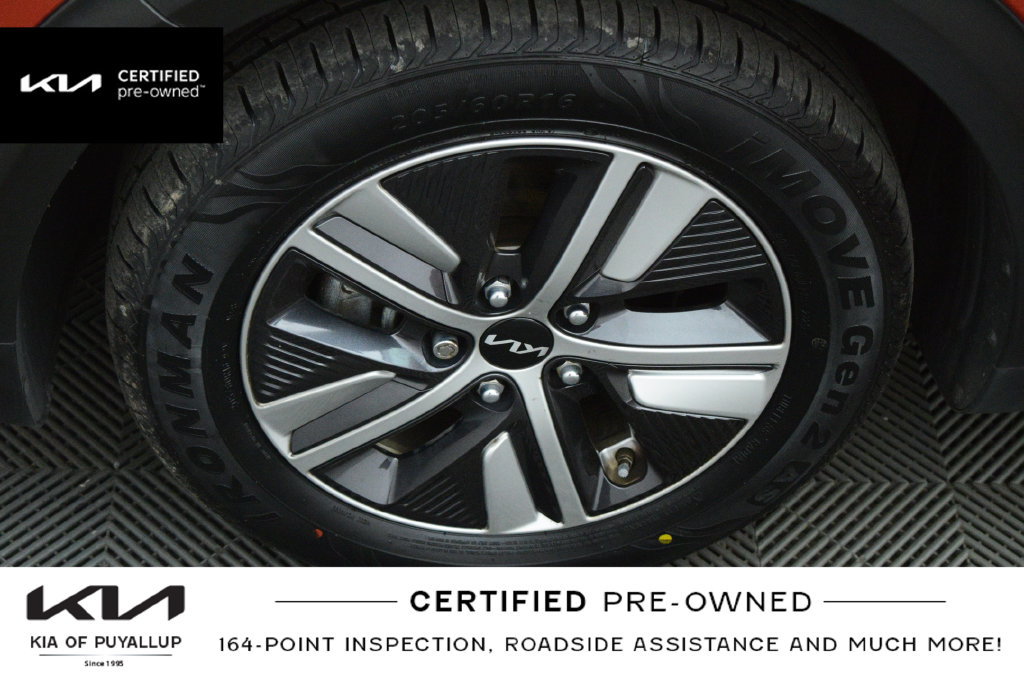 Certified 2022 Kia Niro LXS w/ Digital Cluster Package FWD image 23