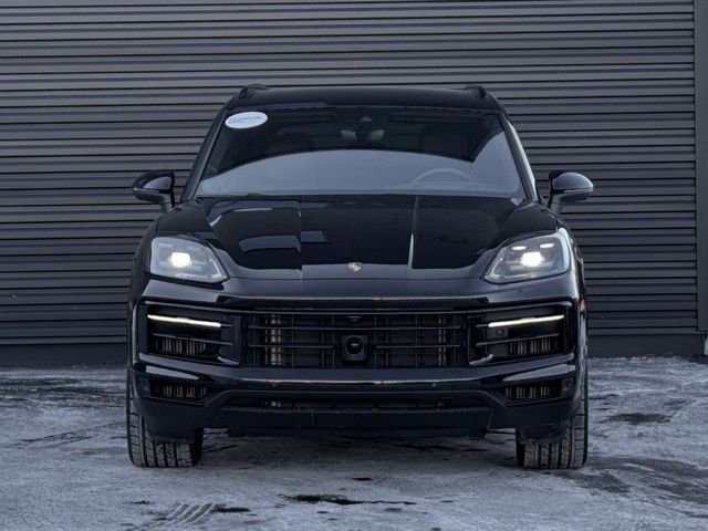 Certified 2025 Porsche Cayenne image 10