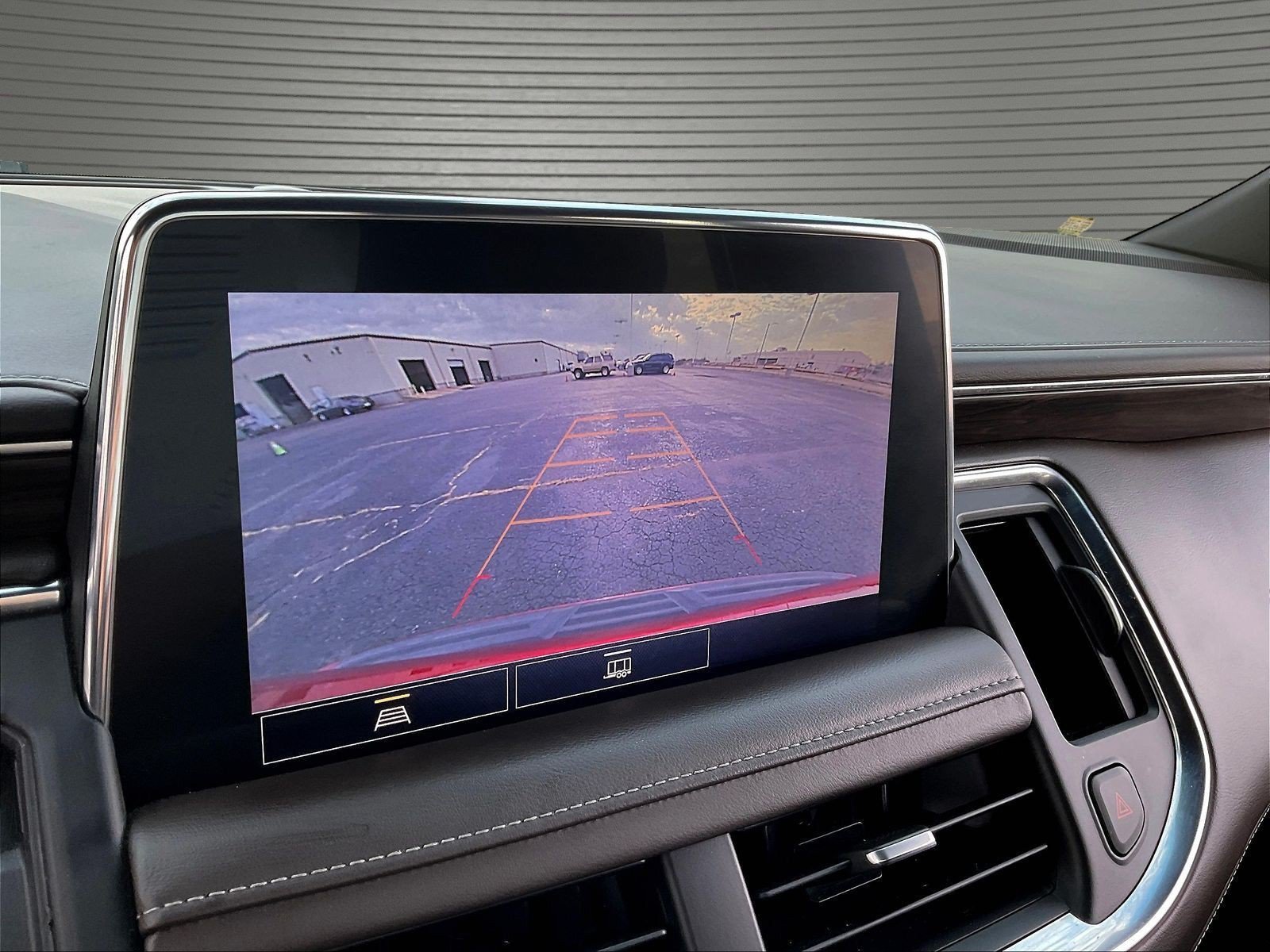 Used 2021 Chevrolet Tahoe Z71 AWD/4WD image 16