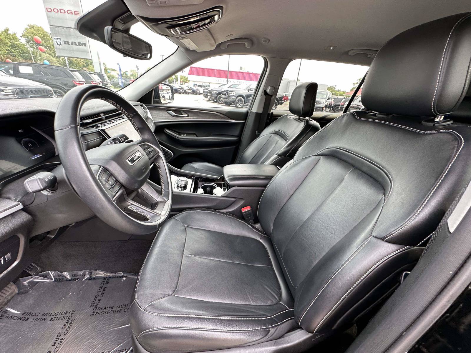 Used 2021 Jeep Grand Cherokee L Limited AWD/4WD image 27