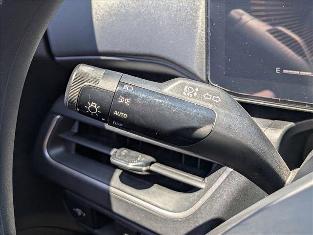 Used 2025 Kia K4 FWD image 15