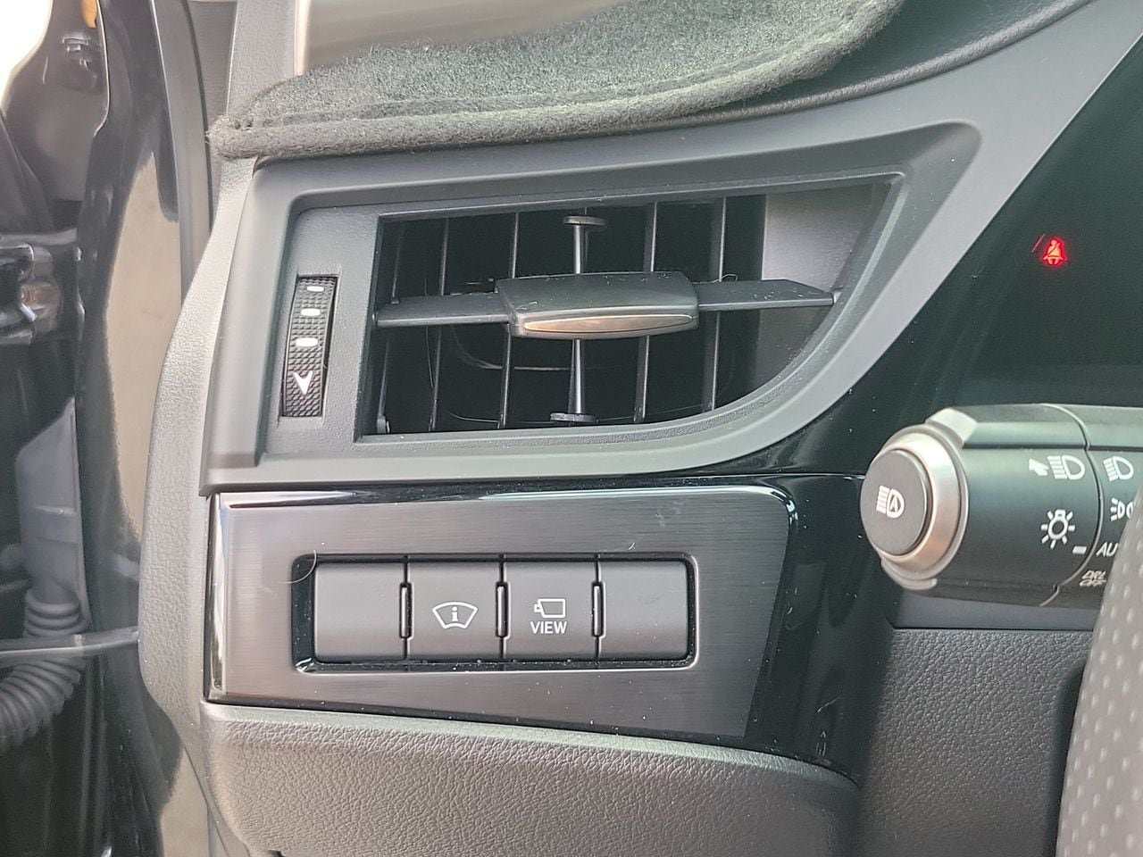 Used 2024 Lexus ES 350 F Sport w/ Accessory Package (Z2) FWD image 30