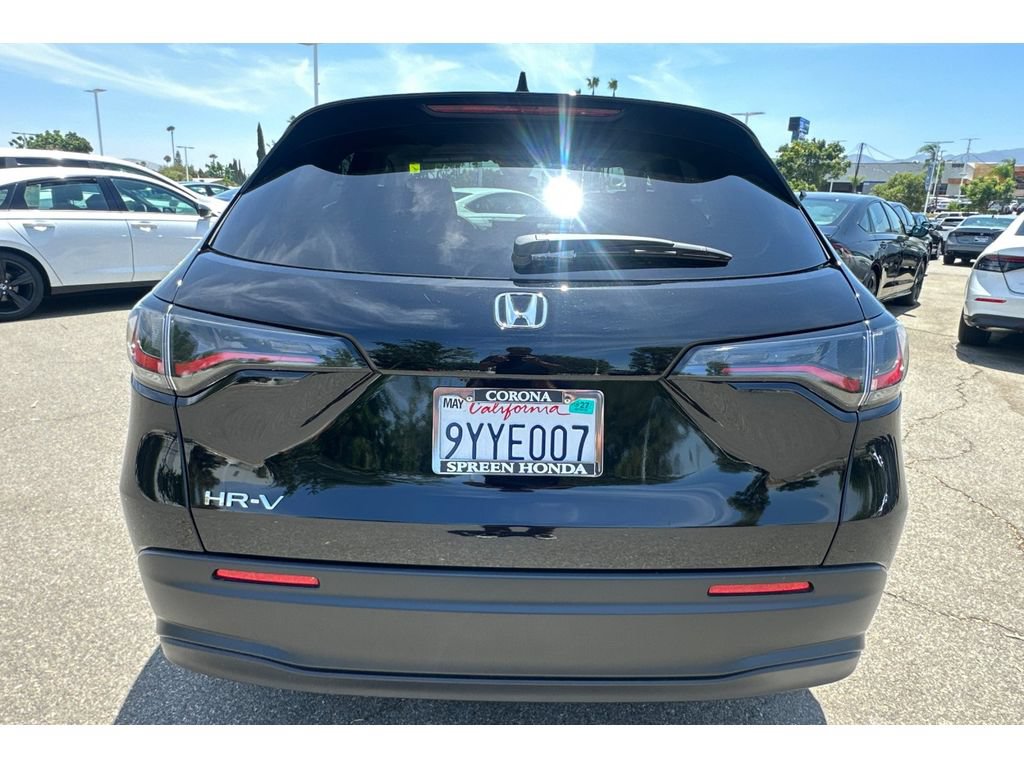 Used 2027 Honda HR-V LX image 4
