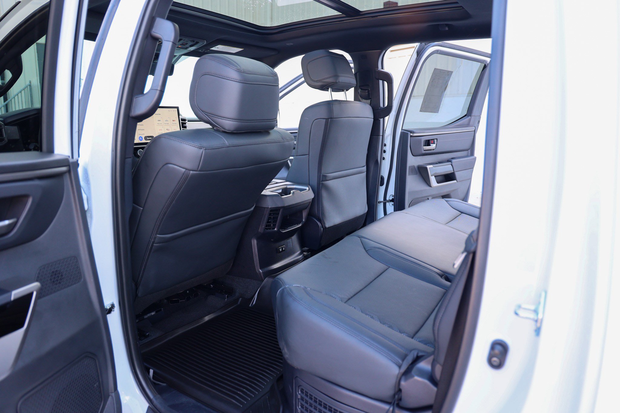 Used 2025 Toyota Tundra Limited image 41
