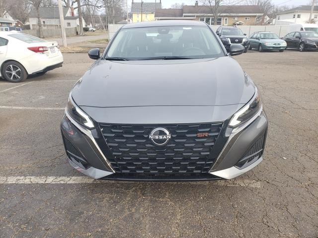 New 2025 Nissan Altima 2.5 SR image 9