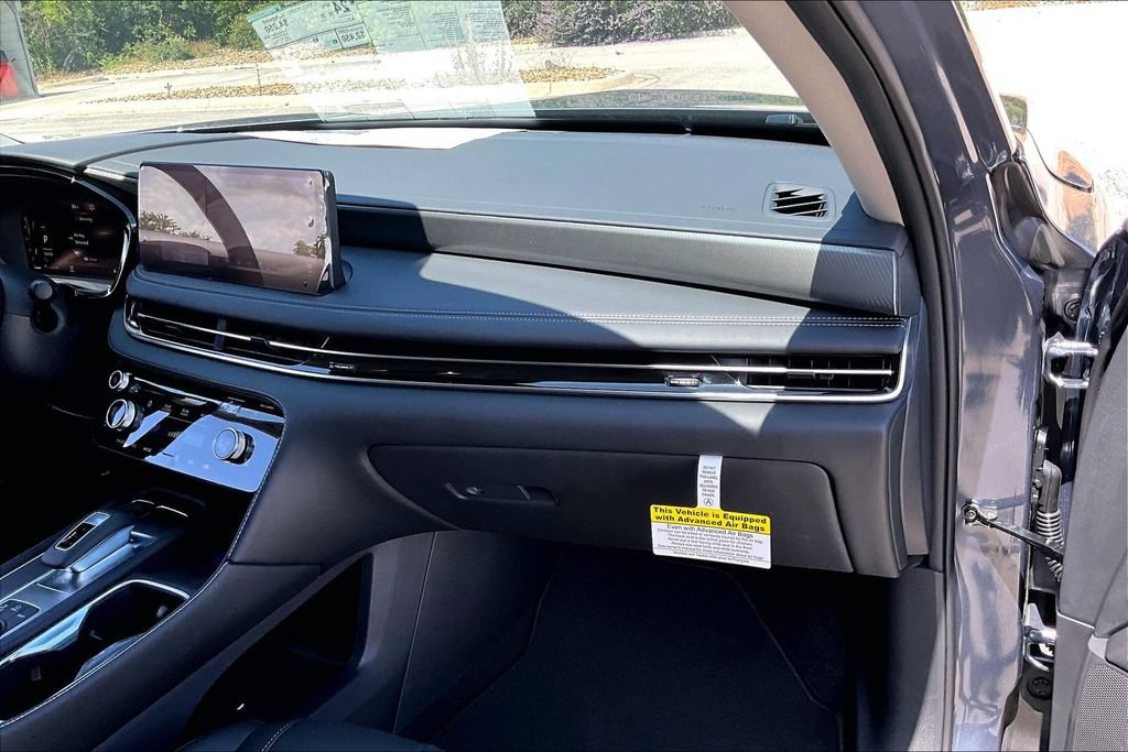 Used 2027 INFINITI QX60 Luxe w/ Cargo Package FWD image 26