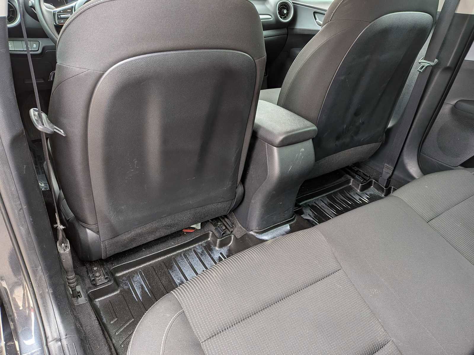 Used 2020 Kia Forte LXS image 14