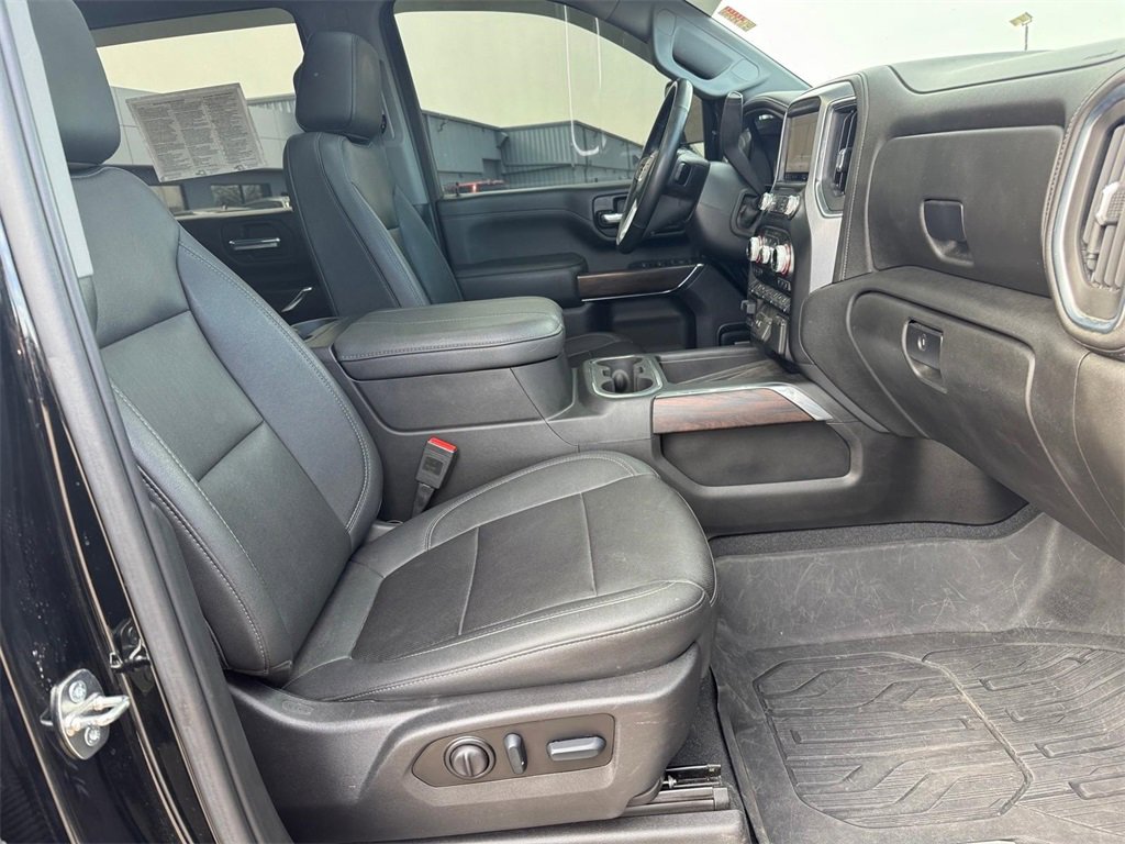 Used 2023 GMC Sierra 3500 SLT w/ SLT Premium Package image 6