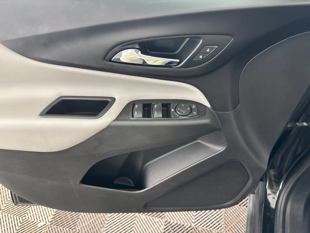 Used 2021 Chevrolet Equinox LS AWD/4WD image 20