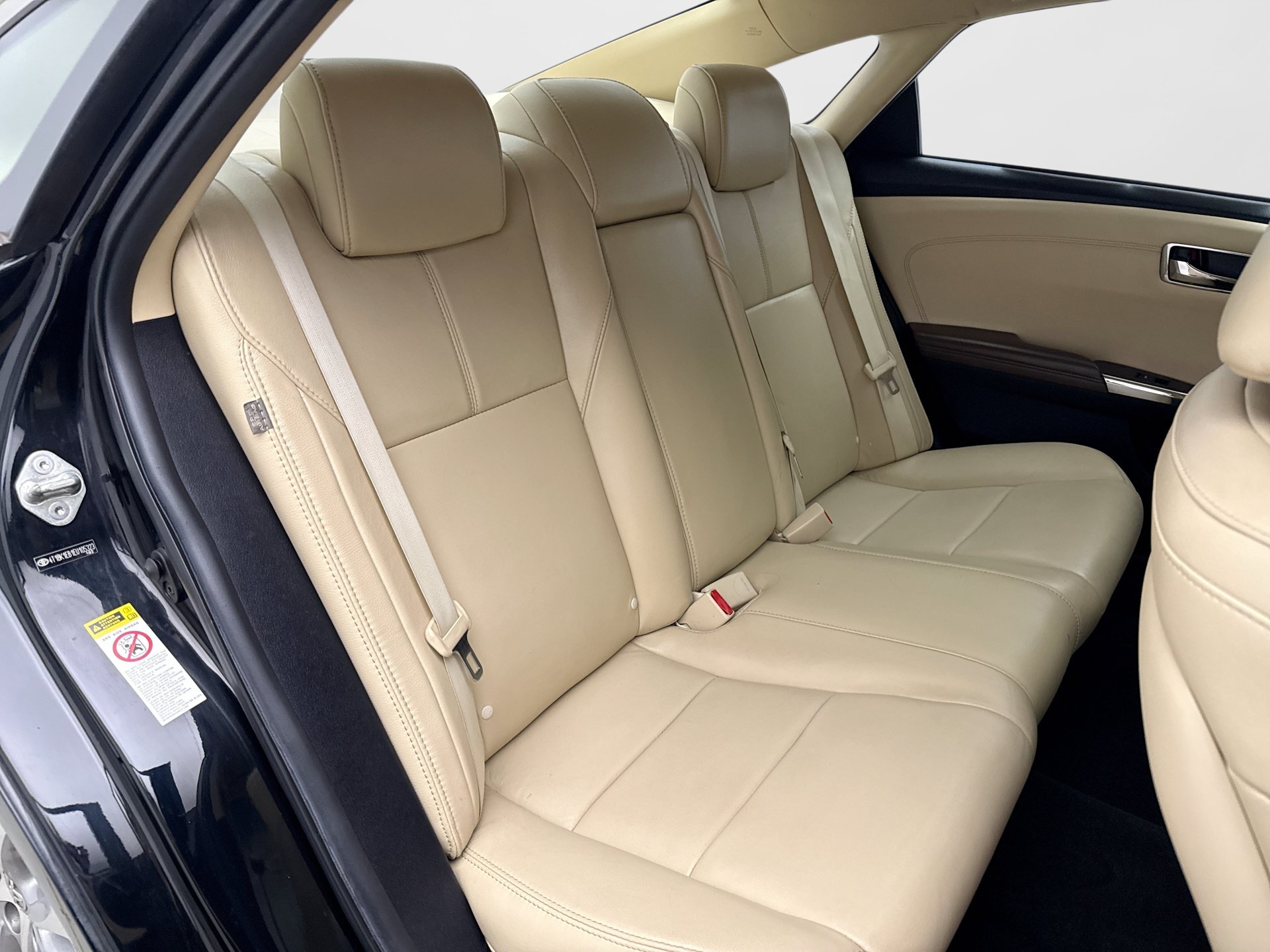 Used 2014 Toyota Avalon XLE Touring FWD image 19
