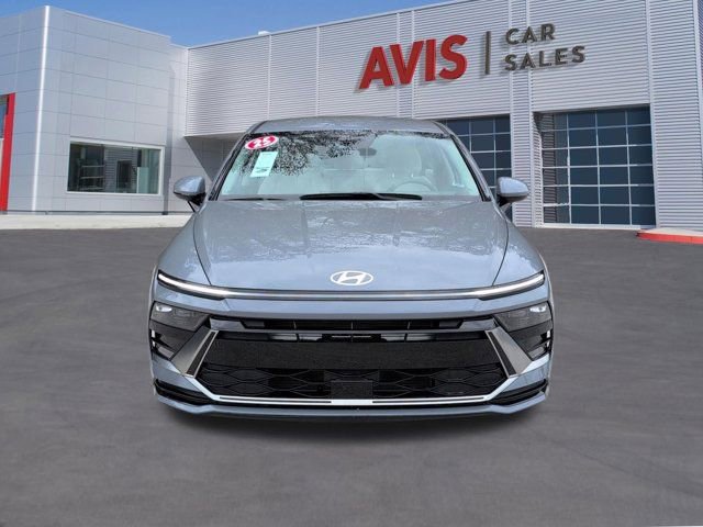 Used 2025 Hyundai Sonata SEL image 2