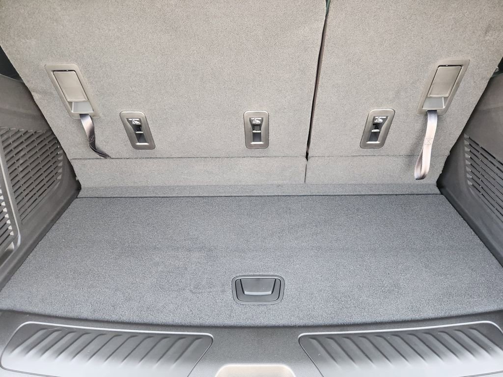 New 2026 Chevrolet Tahoe LS image 30