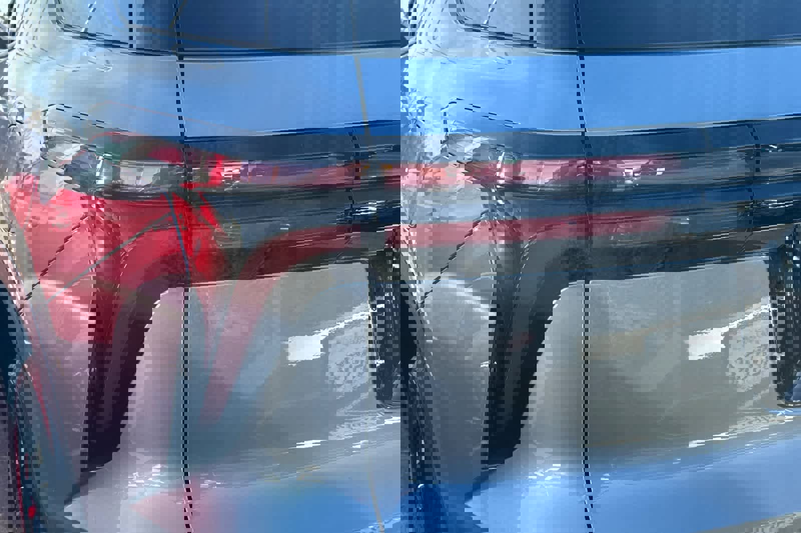 Used 2026 Chevrolet Traverse LT w/ Midnight/Sport Edition image 20