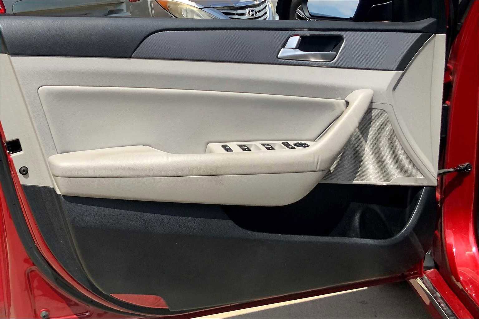 Used 2016 Hyundai Sonata SE image 22