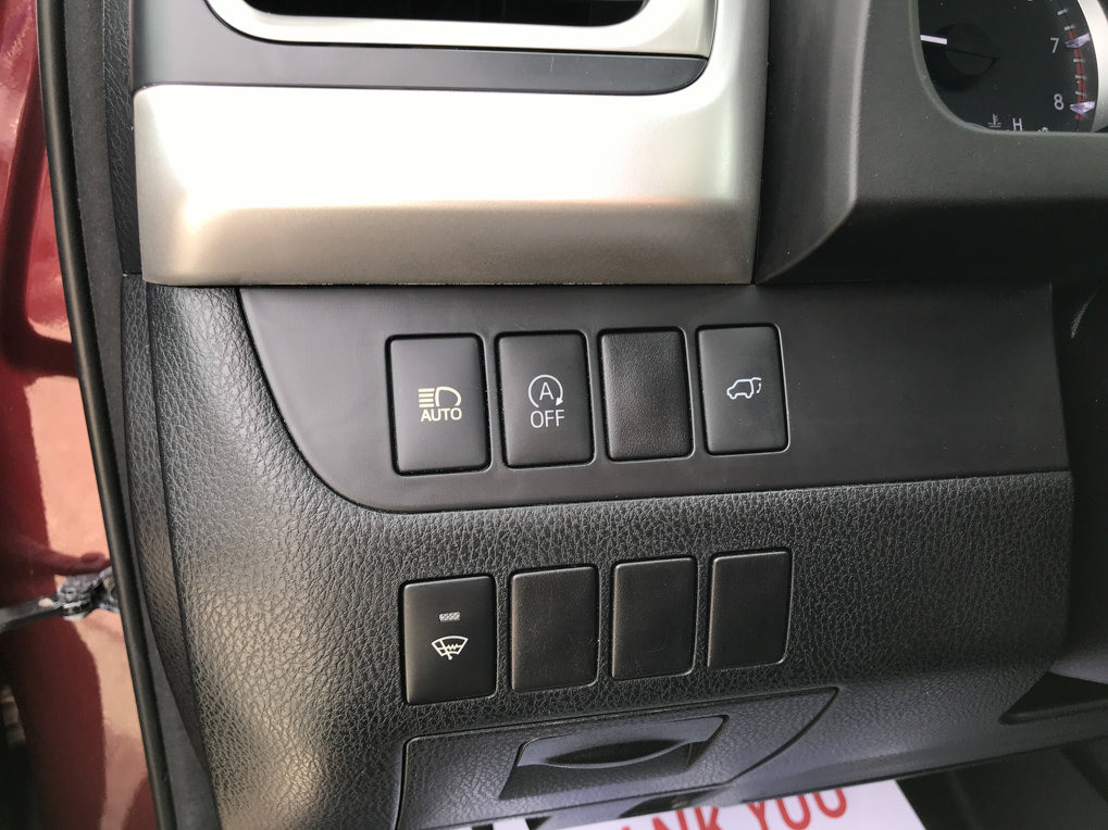 Used 2017 Toyota Highlander Plus w/ Carpet Mat Package AWD/4WD image 13