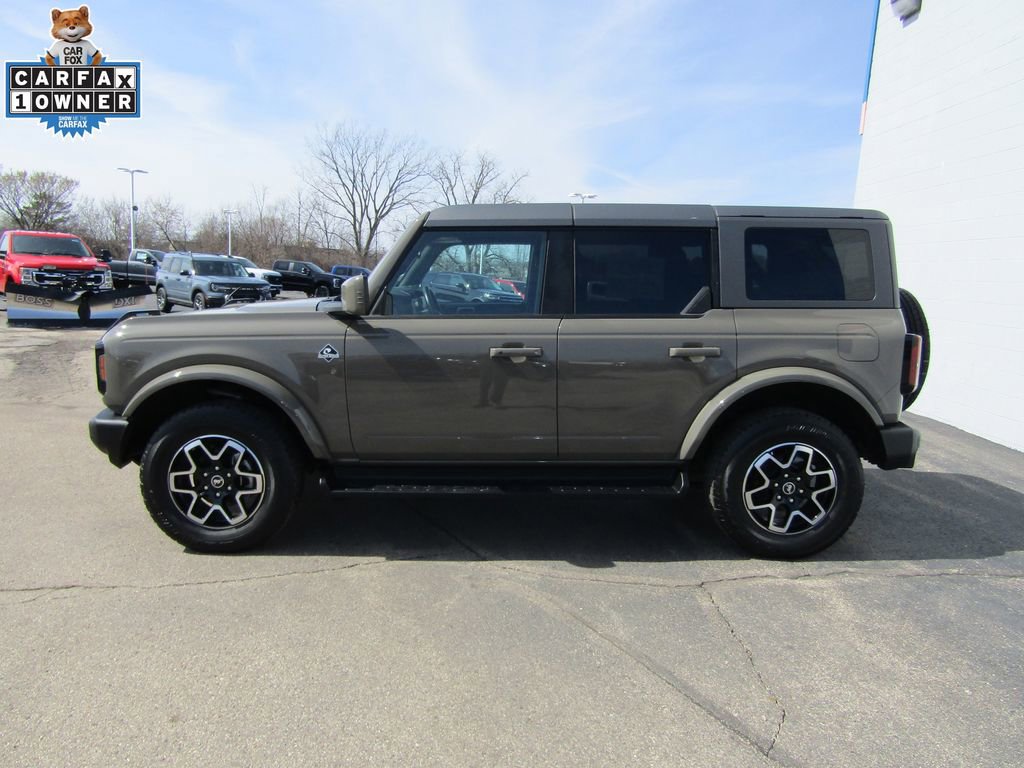 Used 2025 Ford Bronco Outer Banks AWD/4WD image 2