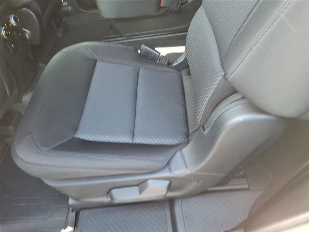 Used 2023 Ford Explorer XLT AWD/4WD image 21
