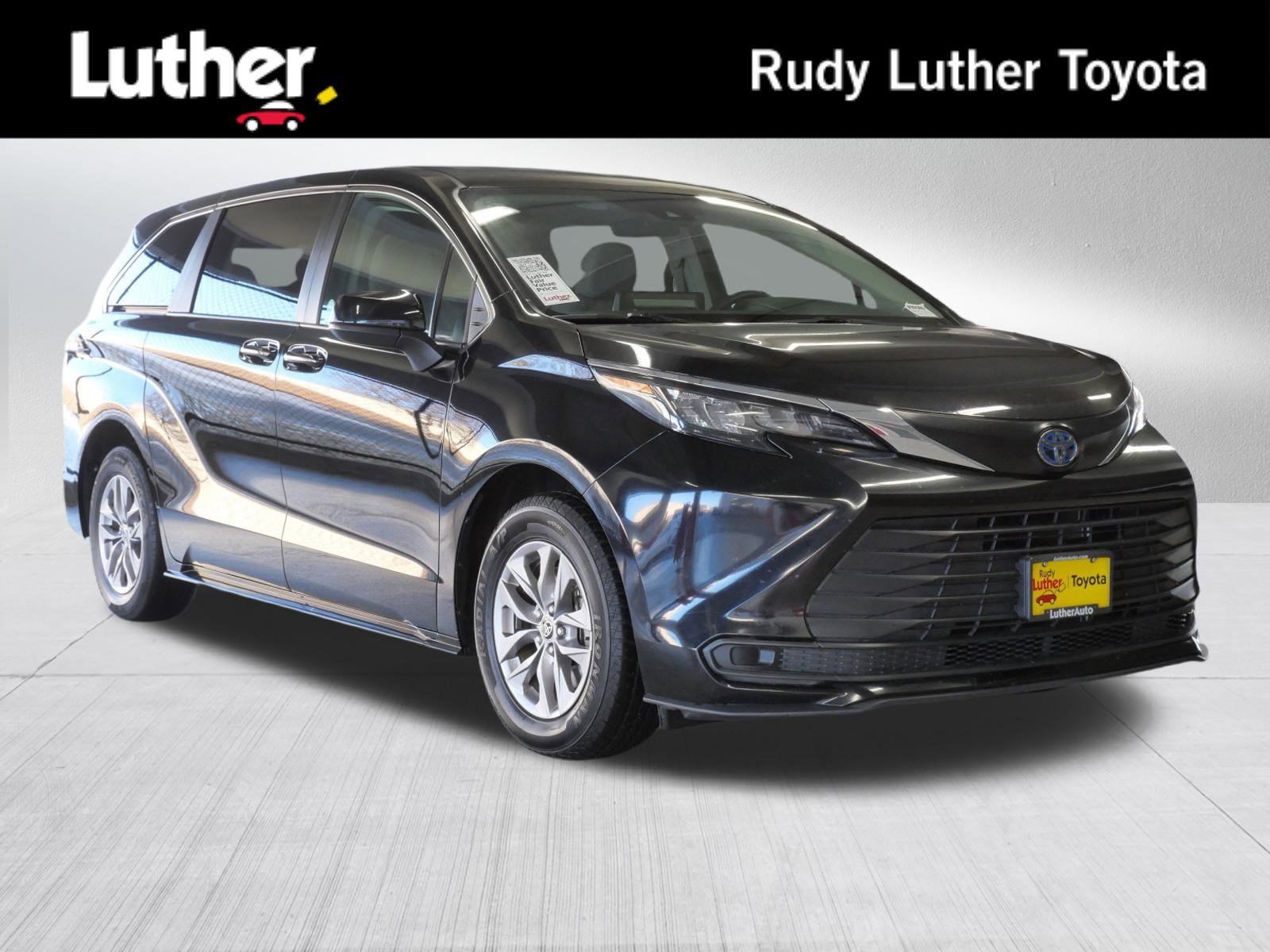 Certified 2024 Toyota Sienna LE