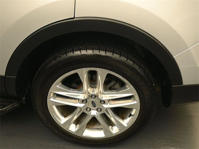 Certified 2017 Ford Explorer XLT w/ Equipment Group 201A image 9