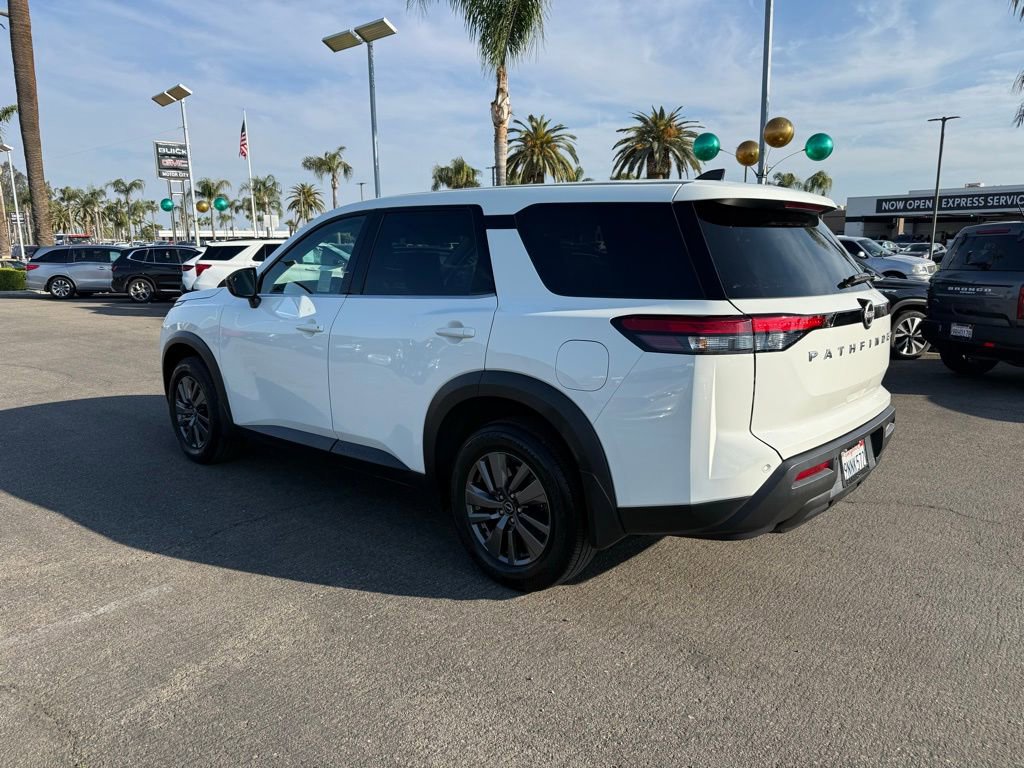 Certified 2024 Nissan Pathfinder S image 4