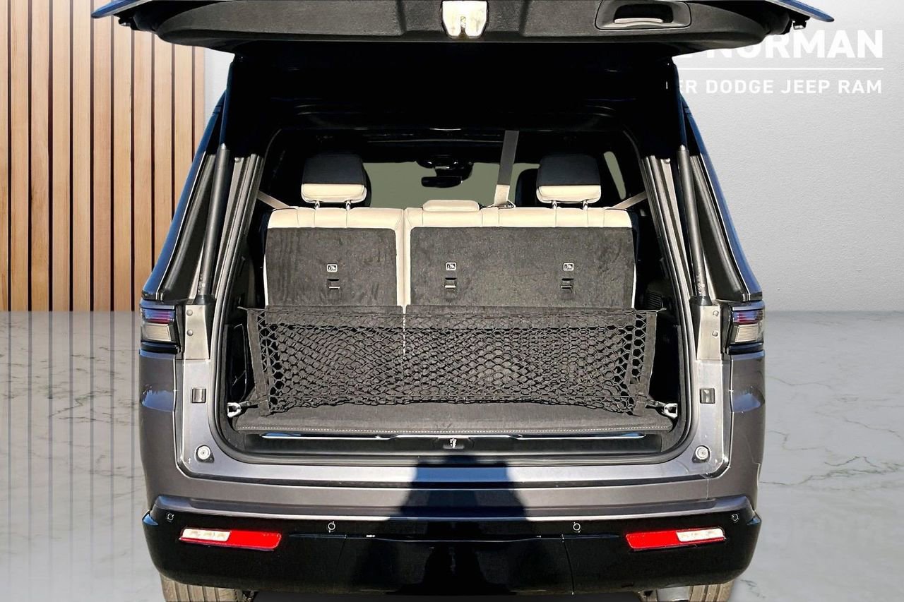 New 2026 Jeep Grand Wagoneer Summit image 25
