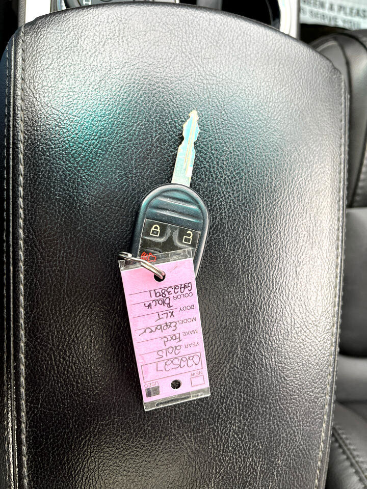 Used 2015 Ford Explorer XLT w/ Equipment Group 202A image 15