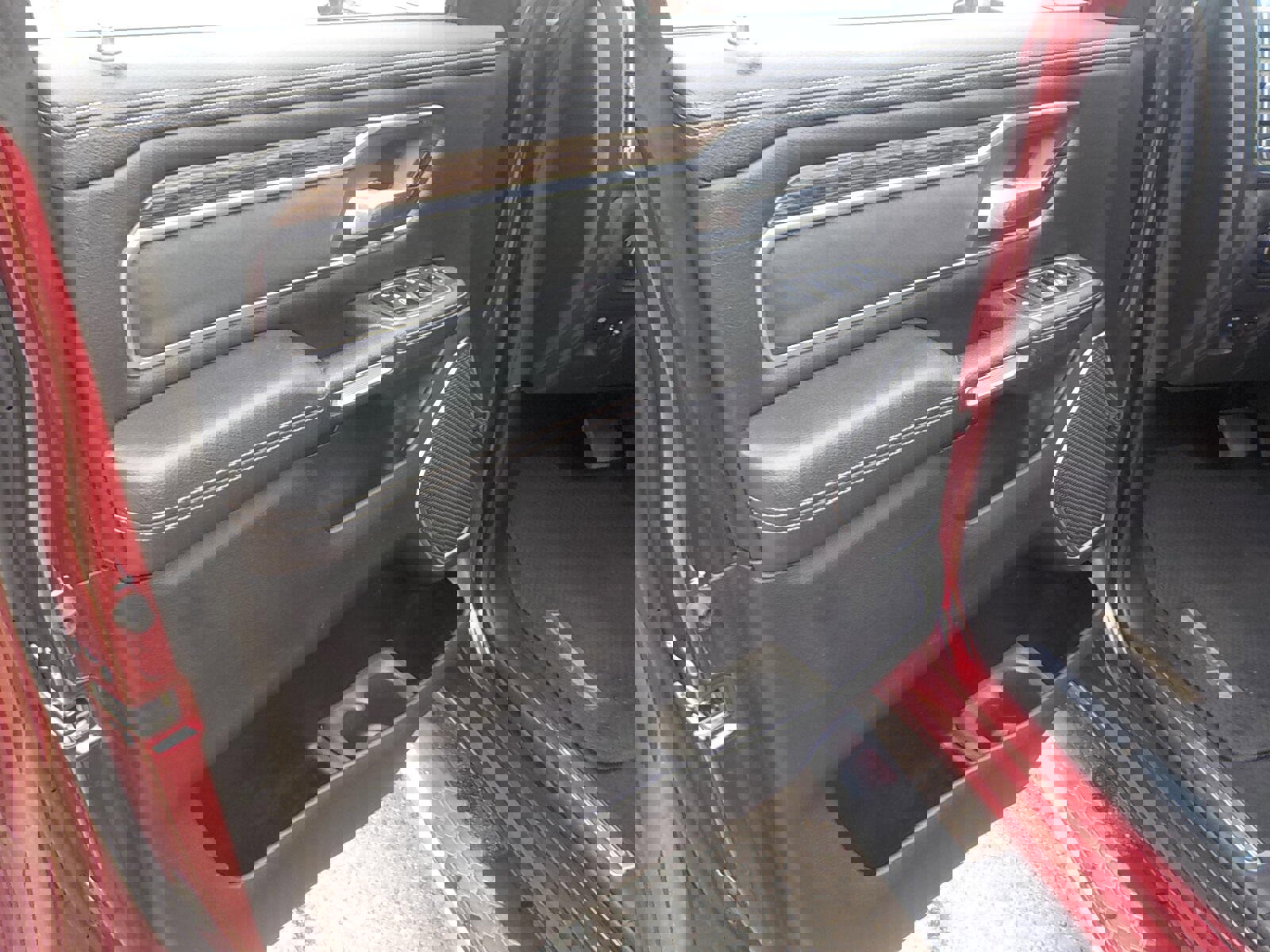 Used 2019 RAM 1500 Laramie image 15