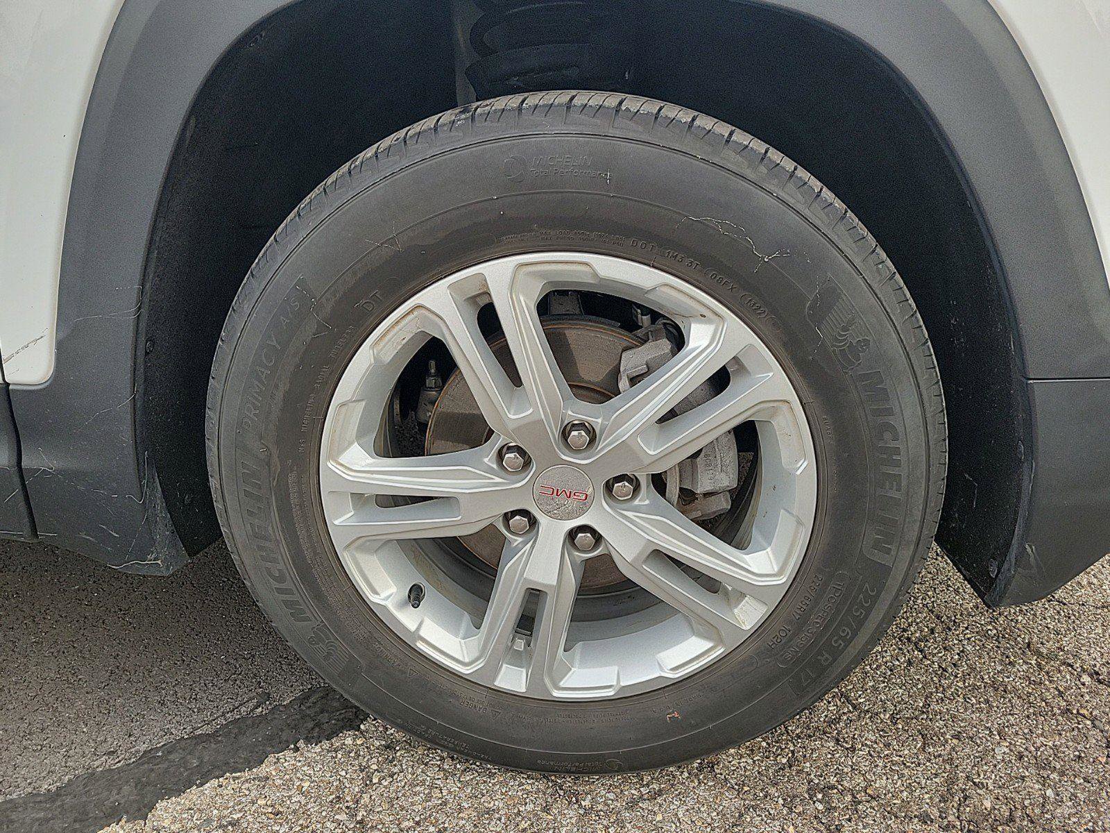 Used 2022 GMC Terrain SLE w/ Driver Convenience Package image 5