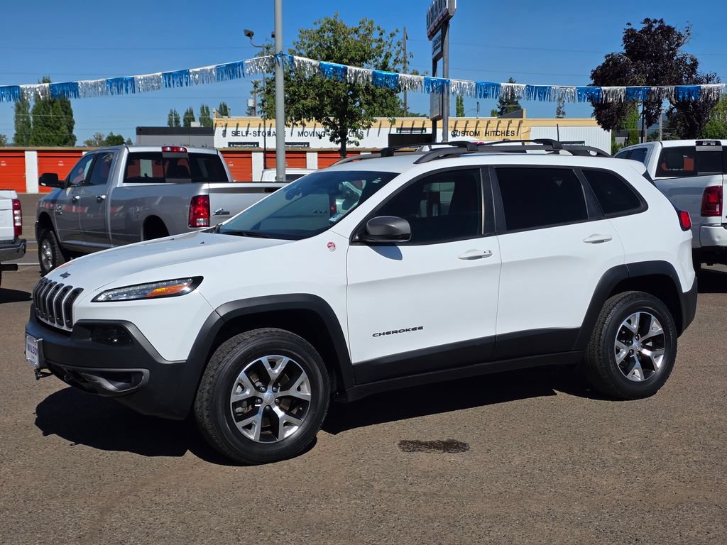 Used 2018 Jeep Cherokee Trailhawk AWD/4WD image 27