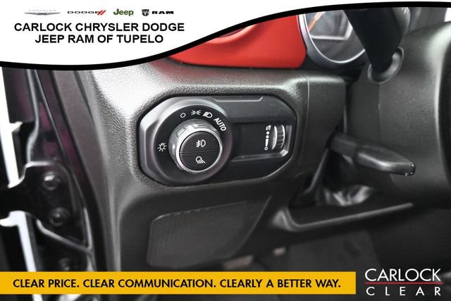 Used 2023 Jeep Gladiator Rubicon w/ Cold Weather Group AWD/4WD image 16