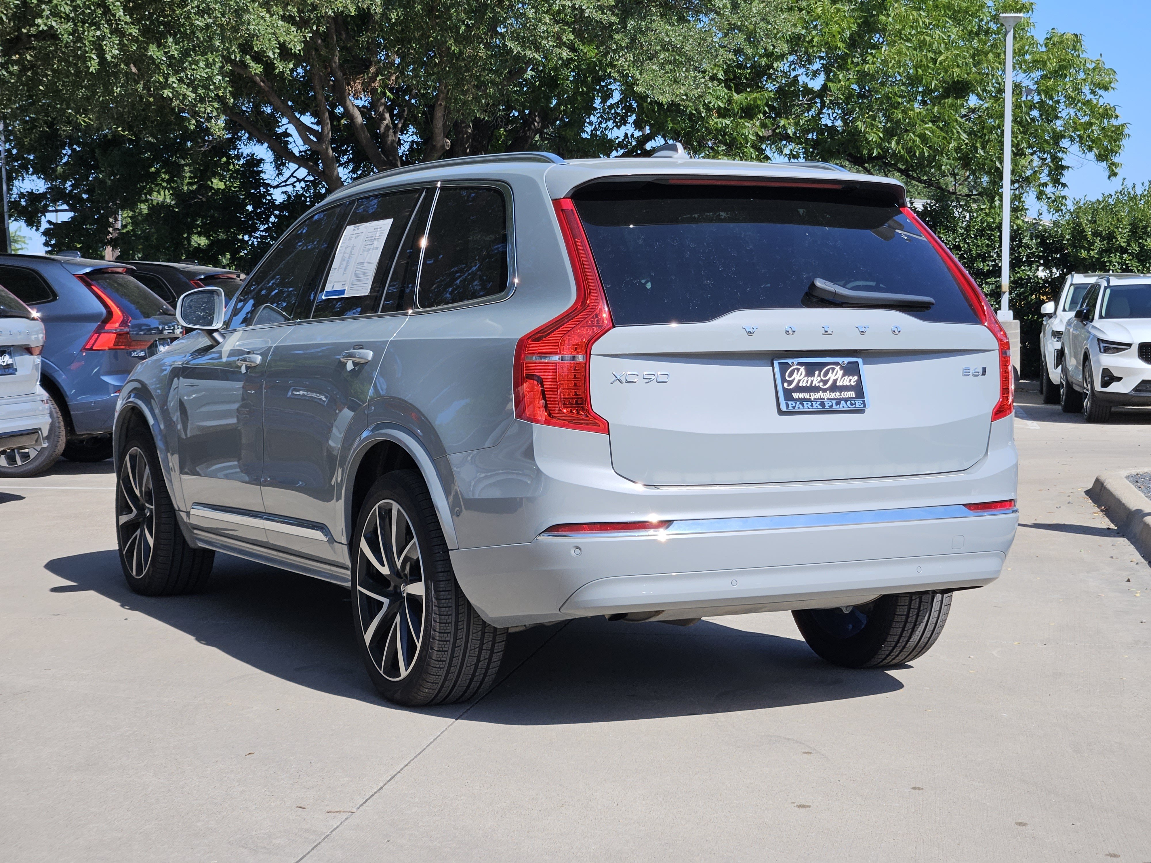 New 2025 Volvo XC90 B6 Plus w/ Protection Package Premier AWD/4WD image 6