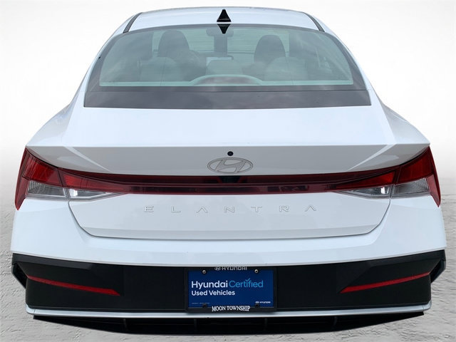 Certified 2024 Hyundai Elantra SEL FWD image 4