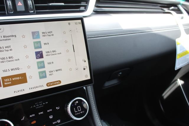 New 2026 Jaguar F-PACE R-Dynamic S image 12