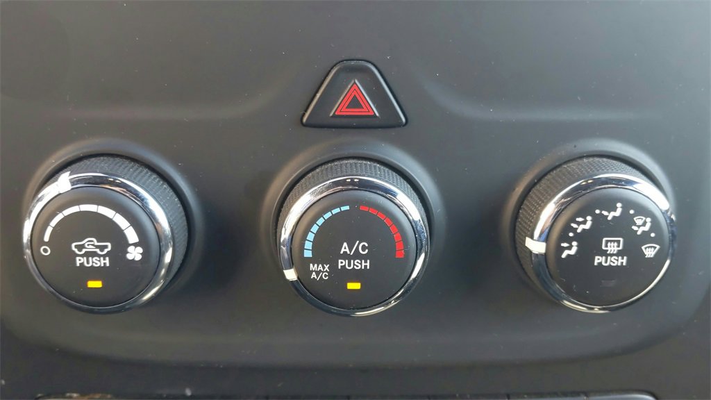Used 2024 RAM 1500 Classic Warlock image 26