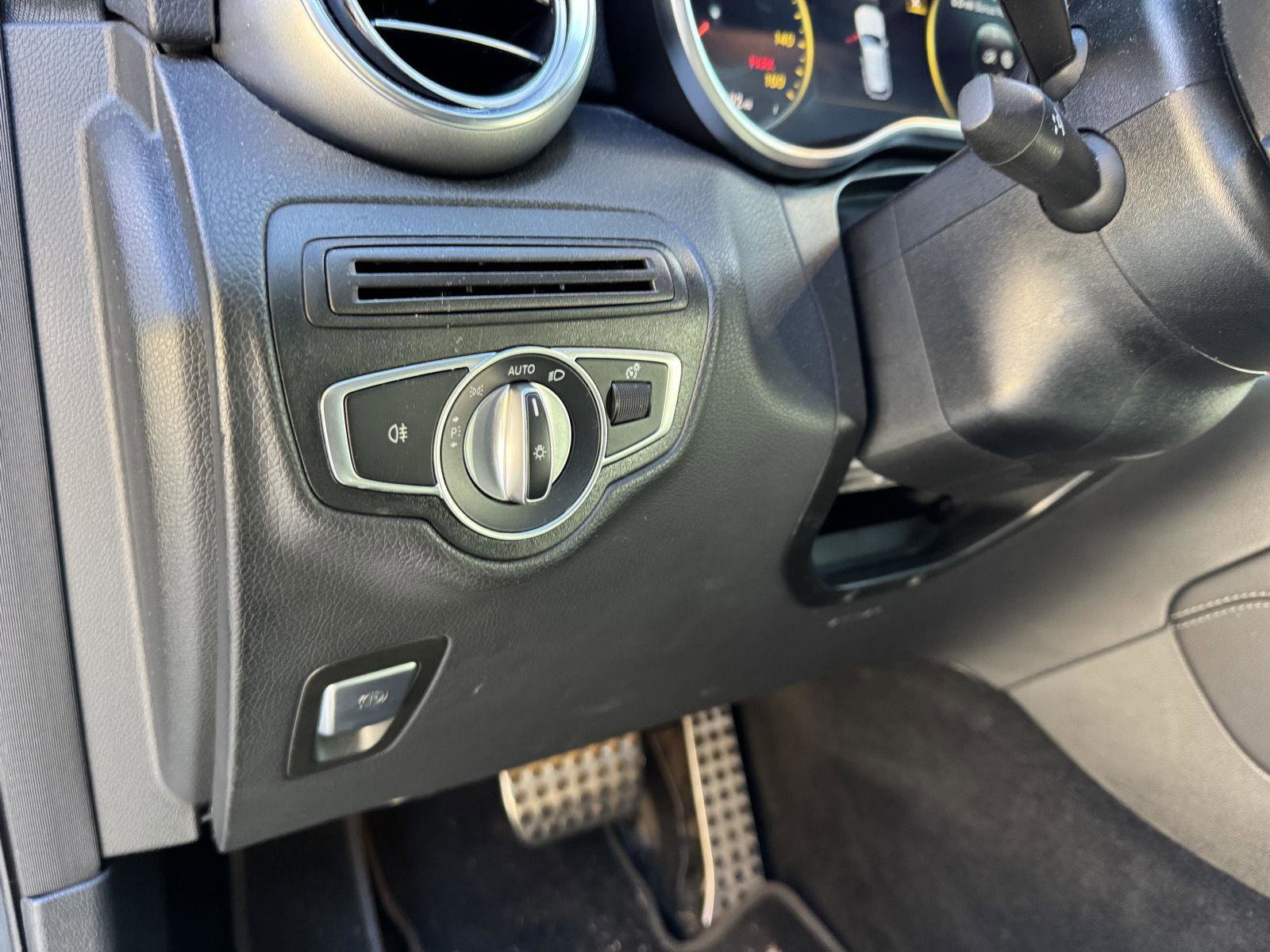 Certified 2021 Mercedes-Benz GLC 300 image 7