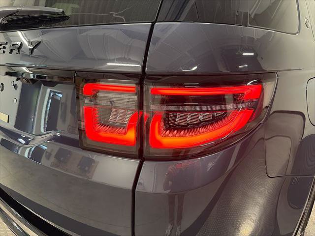 New 2026 Land Rover Discovery Sport Landmark AWD/4WD image 33