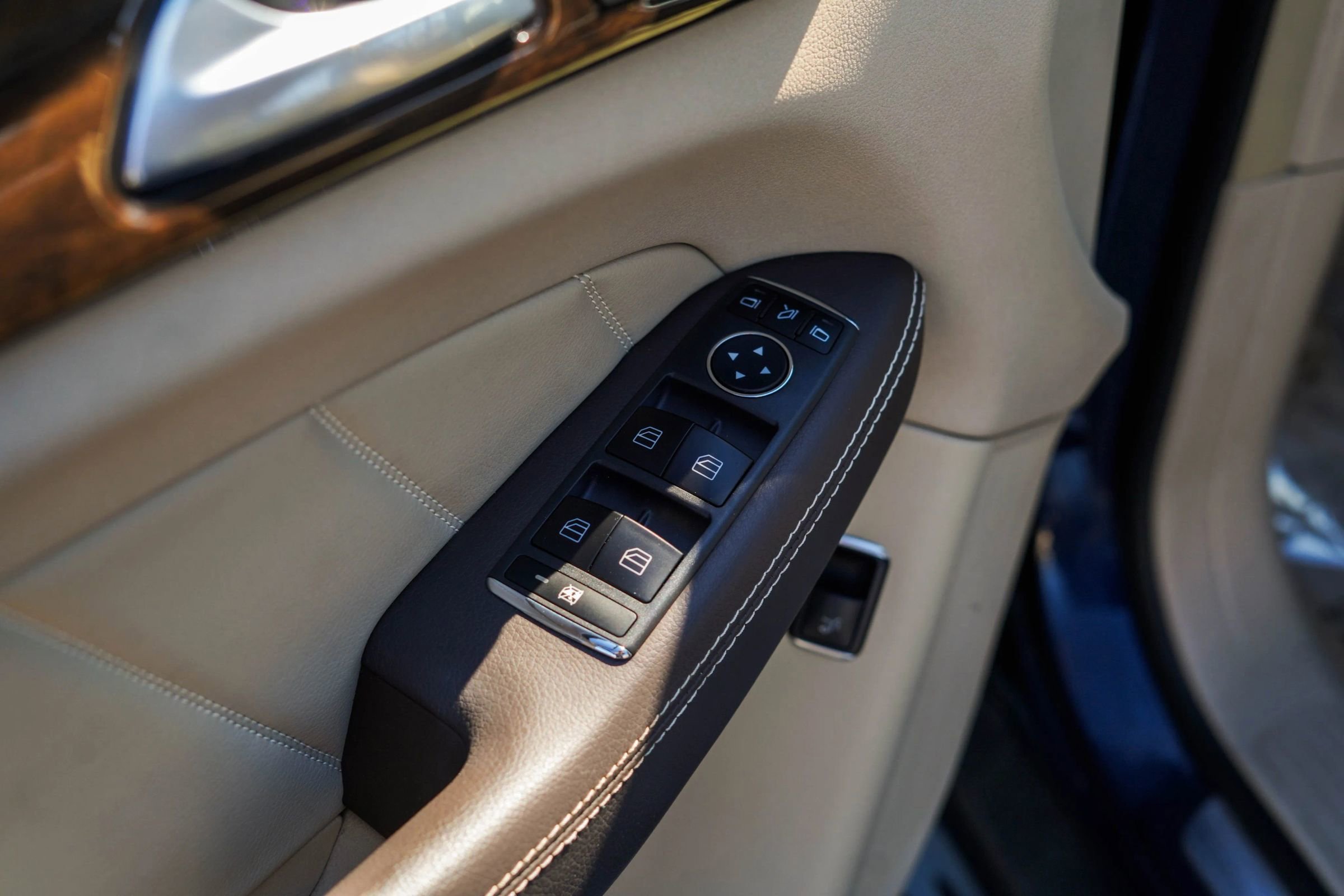 Used 2015 Mercedes-Benz GL 320 BlueTEC 4MATIC image 10